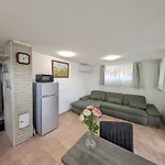 Panorama Apartment Zamardi